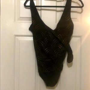 Black Sz 14 Bathing suit W/gold accent gorgeous!